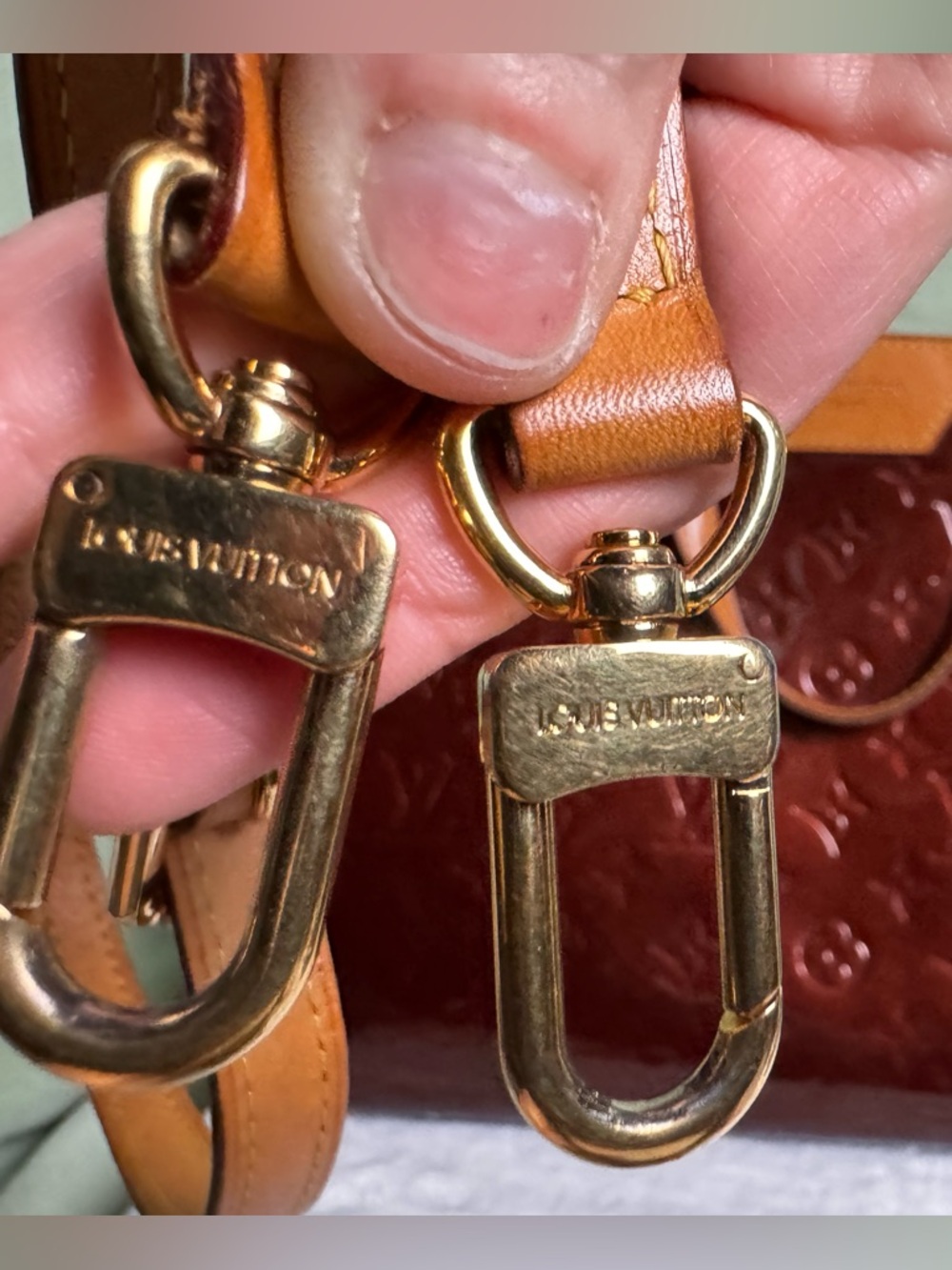 Louis Vuitton Brea MM Vernis Amarante Patent Leather Satchel Bag w/ Strap Auth - Picture 5 of 16